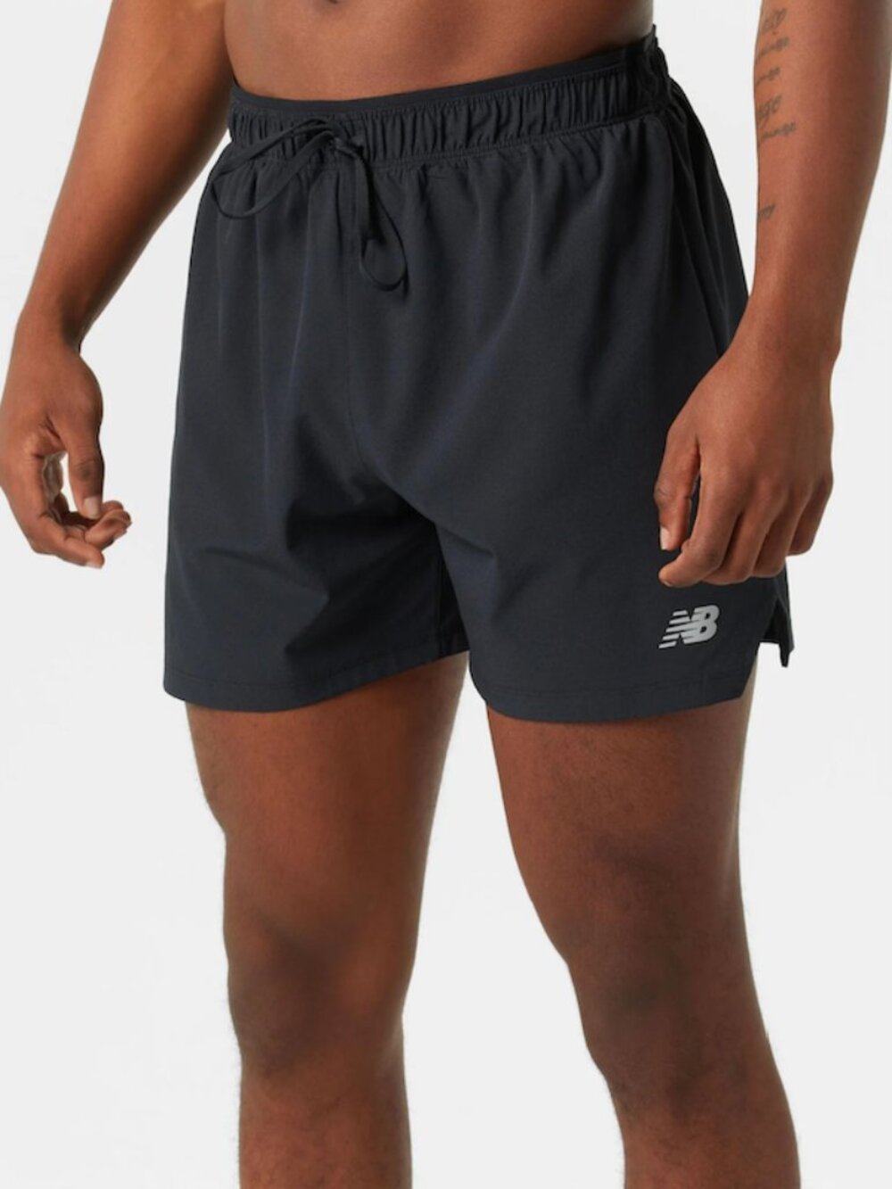 New Balance Seamless 5" Short in Black in Medium